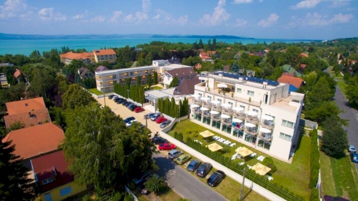 Két Korona Konferencia és Wellness Hotel-Kültéri és beltéri képek