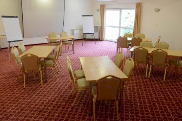 Konferenciaterem Gyöngyhalász